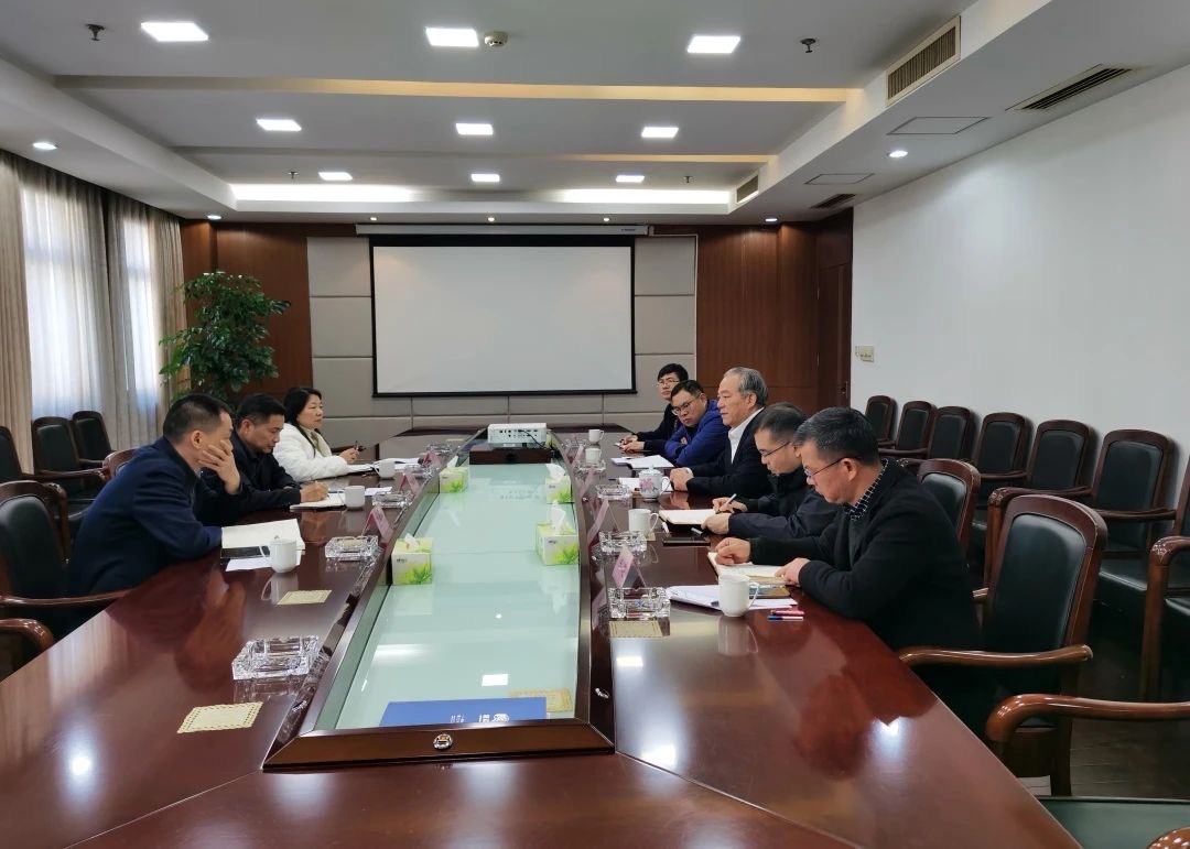 杭州市建委副主任楊鐵定一行蒞臨國泰集團調研指導工作
